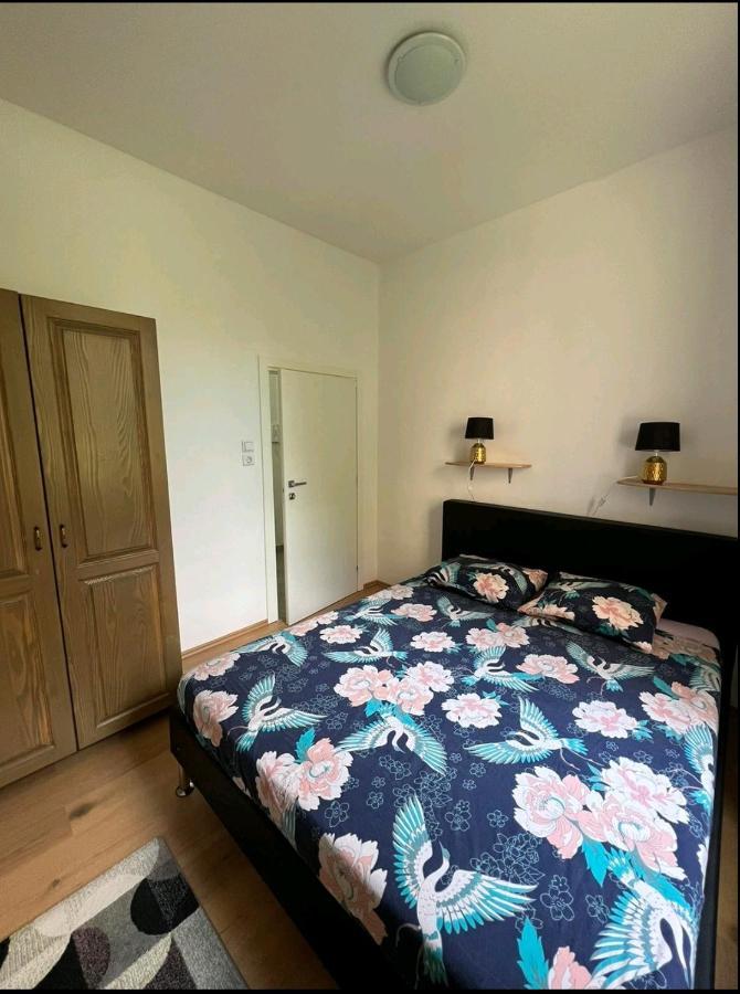 Apartment Eva Pula Bagian luar foto